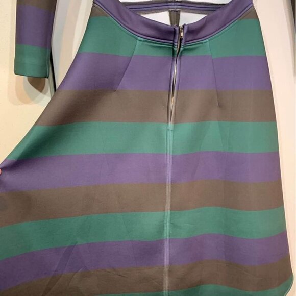 Neoprene Dress. Open Back. Pockets. Size M. A-line. Cocktail Dress. Crew Neck - Picture 6 of 10
